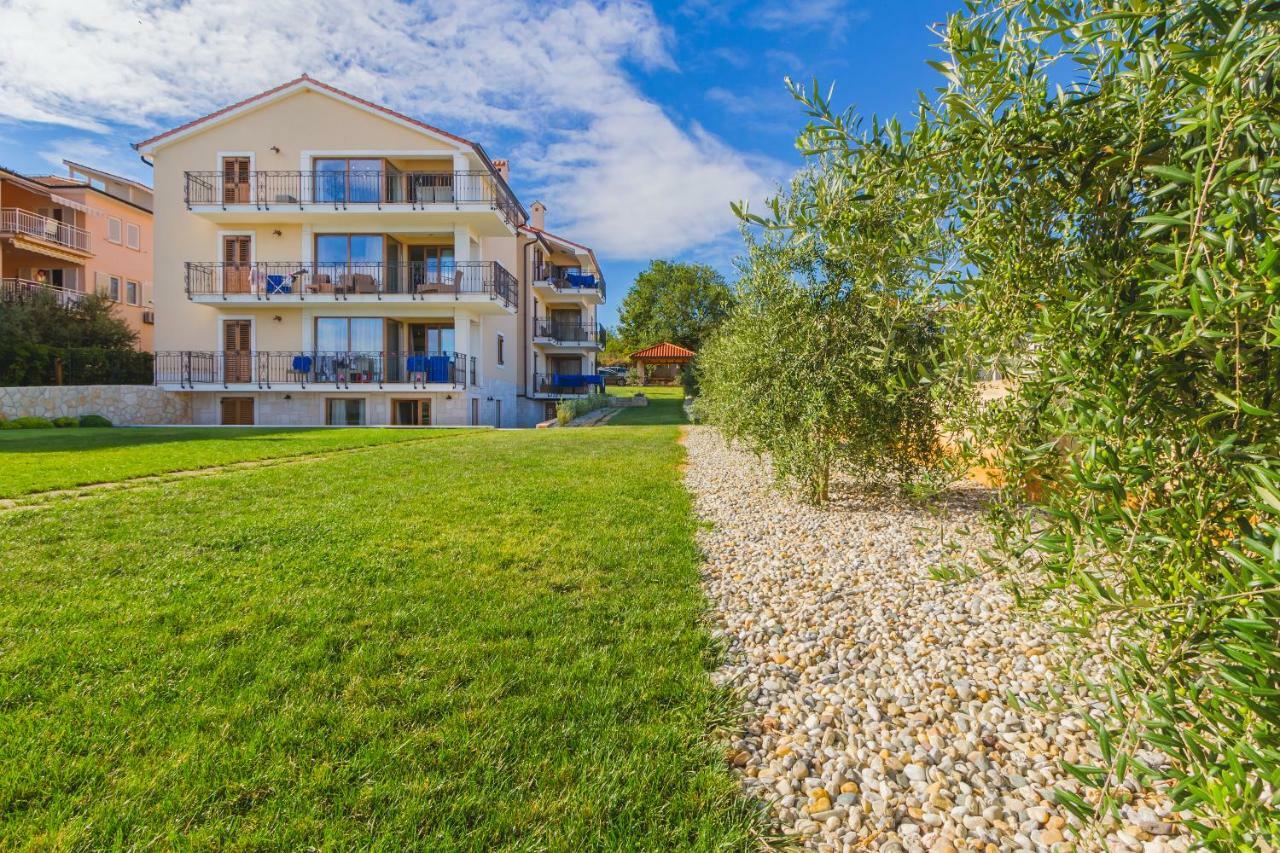 Luxury Apartments Villa Matea 1 Малинска Екстериор снимка