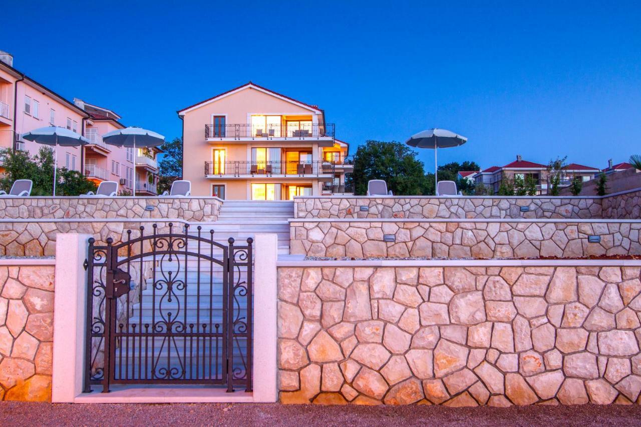 Luxury Apartments Villa Matea 1 Малинска Екстериор снимка