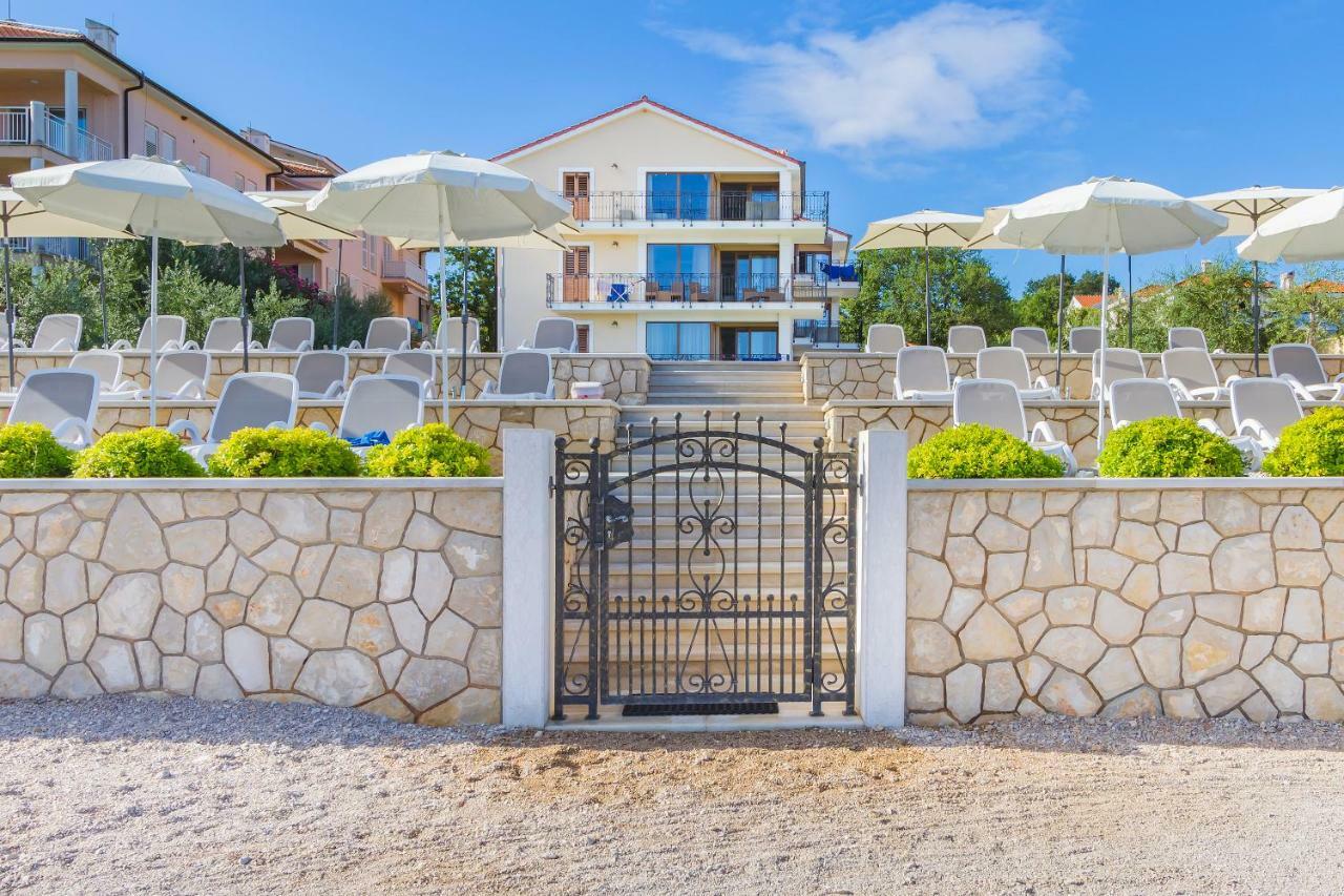 Luxury Apartments Villa Matea 1 Малинска Екстериор снимка