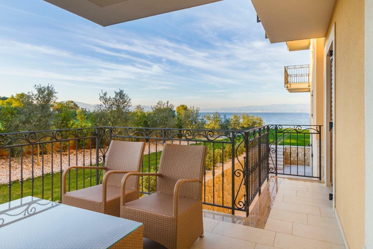 Luxury Apartments Villa Matea 1 Малинска Екстериор снимка